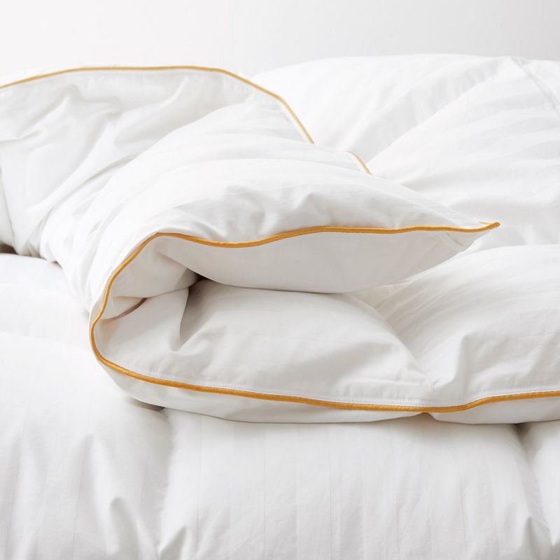 Puredown Premium White Goose Down Comforter Duvet Insert, Luxury and Comfort in One, 5 of 9