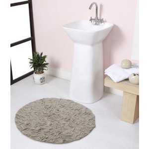 Bell Flower Collection Cotton Floral Pattern Tufted Bath Rug - Home Weavers - 1 of 4