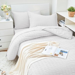 Bed in a Bag 7 Pieces Comforter Set for All Season - 1 of 4