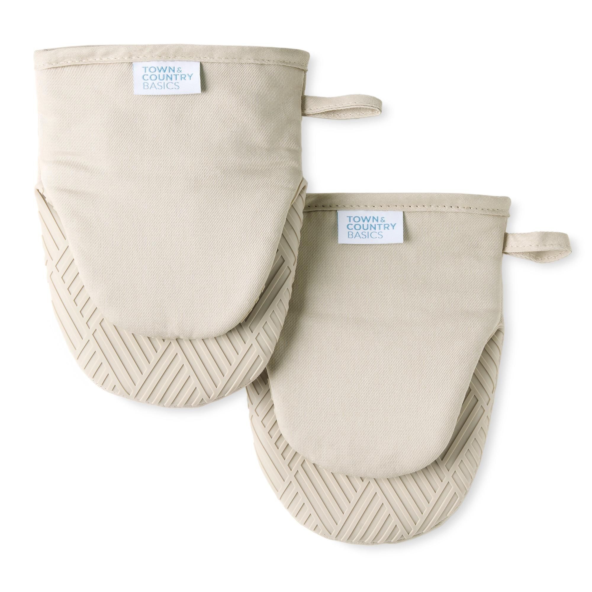 TOWN & COUNTRY BASICS Basketweave Soft Silicone Mini Oven Mitt 2-Pack Set, Heat Resistant up to 500F, Flexible Silicone, Non-Slip Grip, Beige, 5.5"x8"