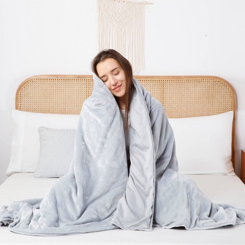 How to Use Weighted Blanket for Restless Legs – Hush Blankets
