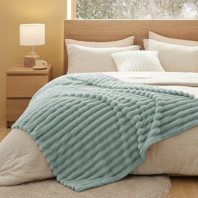 Bedsure Sage Green Throw Fleece Blanket