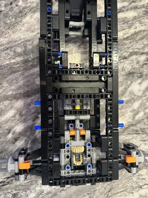 LEGO Technic McLaren Formula 1 Race Car 42141 Model Building Kit (1,432  Pieces) 6379491 - Best Buy