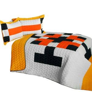 Slickblue Handmade Full/Queen Quilt Set, 100% TC Fabric, Geometric Patchwork Design, Green/Red, 3-Piece Set - 1 of 4