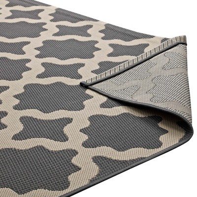 Elegant Cerelia 4' x 6' Gray and Beige Trellis Synthetic Area Rug
