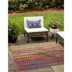 Unique Loom    Outdoor Modern Wavy Area Rug - 1 of 4