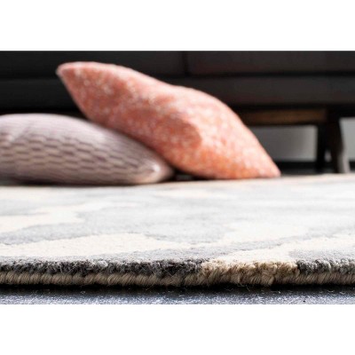 Handmade Black and Beige Wool Tufted Rectangular Rug, 2' x 3'