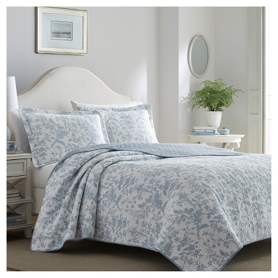 blue quilt bedding