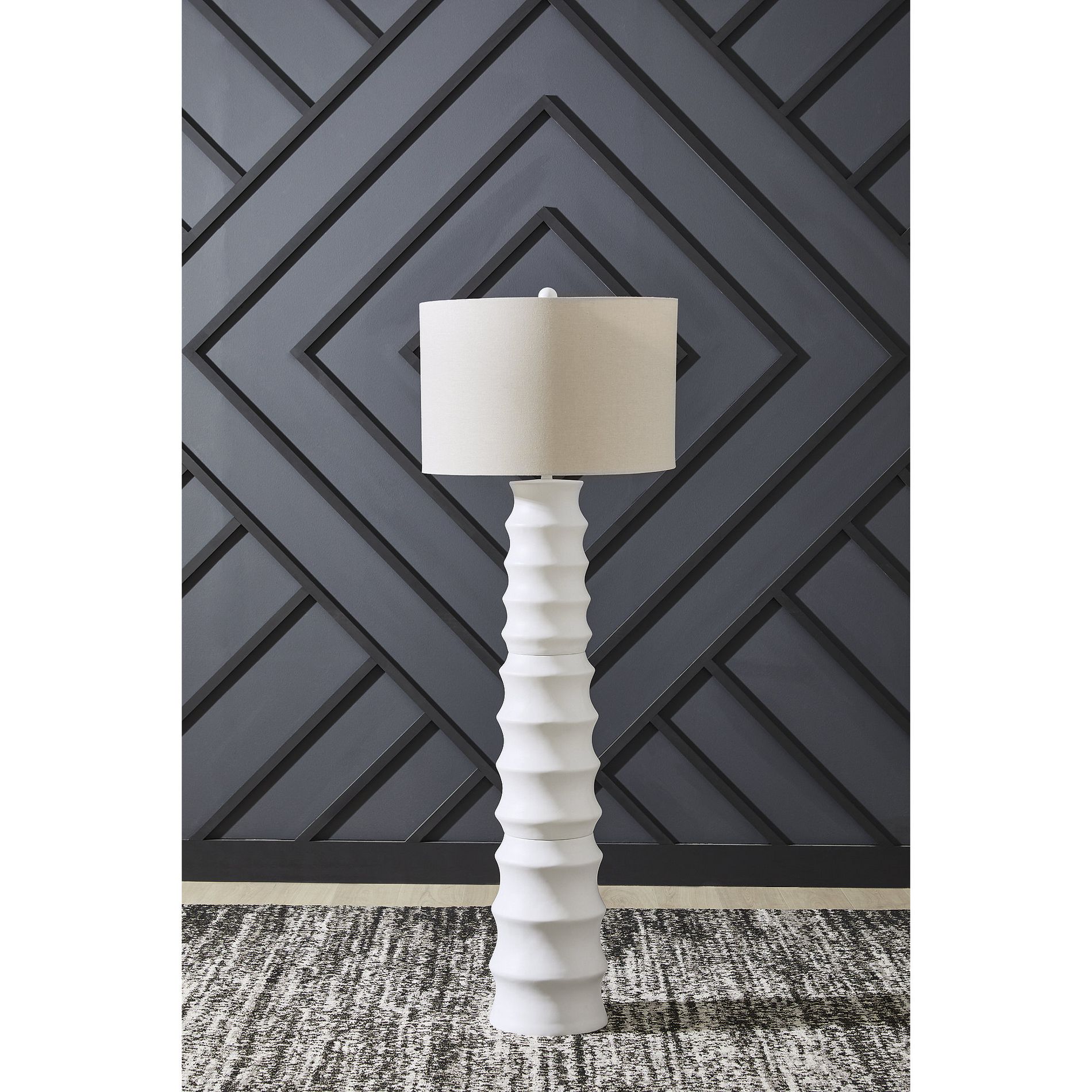 Signature Design by Ashley Veraleigh Floor Lamp, Polyresin Base, 3-Way Switch, White Finish
