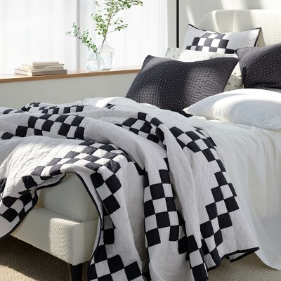 Full Black and White Cotton Woven Quilt