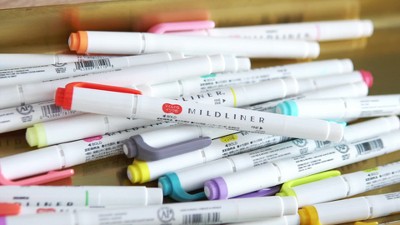 Made in Japan vs. Made in Mexico MIDLINER review : r/Journaling