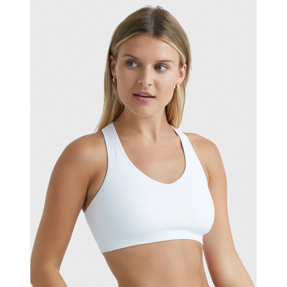 Hanes Sport Women's Seamless Racerback Sports Bra, 3-Pack - thumbnail 3