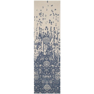 Restoration Vintage RVT104 Hand Tufted Indoor Rugs - Safavieh