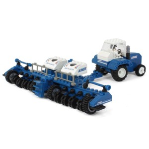 Kinze Tractor and 4900 Planter Block Set, GPR1324 - 1 of 4