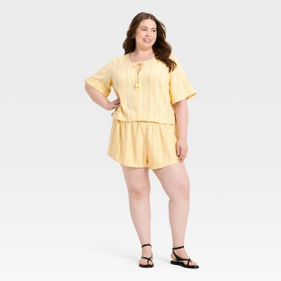Women's Bell Elbow Sleeve Keyhole Peasant Top - Universal Thread™
