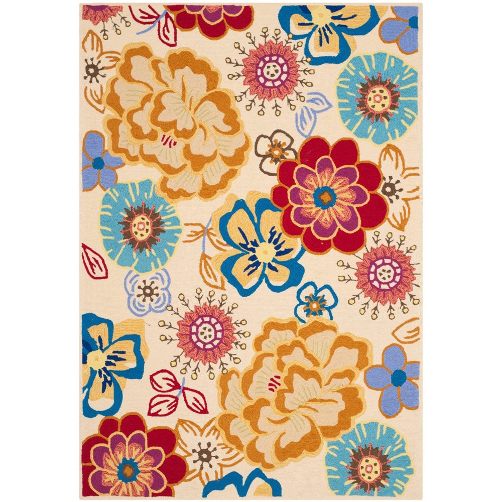 Floral Hooked Accent Rug 2'6inx4' - Safavieh