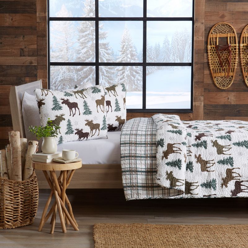 Great Bay Home Rustic Lodge Reversible Quilt Set With Shams, 2 of 8
