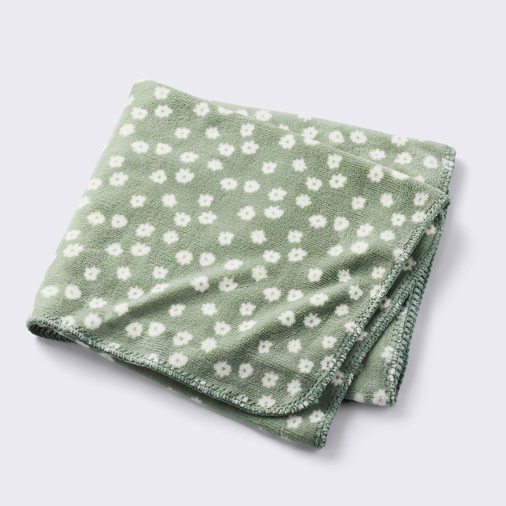 Photos - Children's Bed Linen Plush Baby Blanket - Green Floral - Cloud Island™