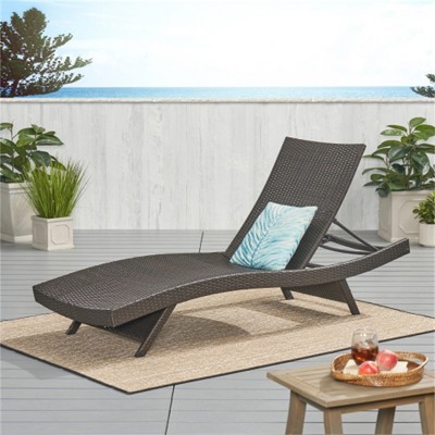 SKRAN Curved PE Wicker Chaise Lounge with Foldable legs Paneling and Adjustable Angle Back for Garden, Backyard and Pond (Grey)