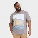 Men's Regular Fit Short Sleeve T-Shirt - Goodfellow & Co™