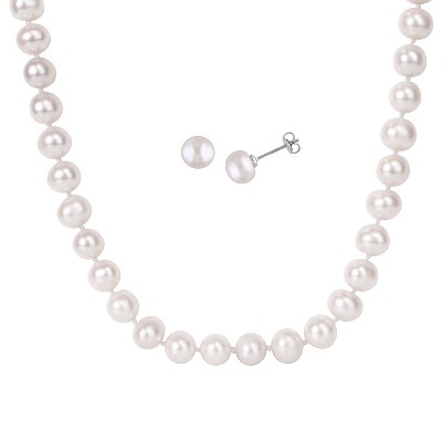 pearl set earring and necklace