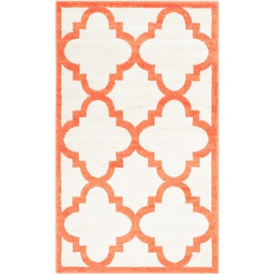 beige/orange
