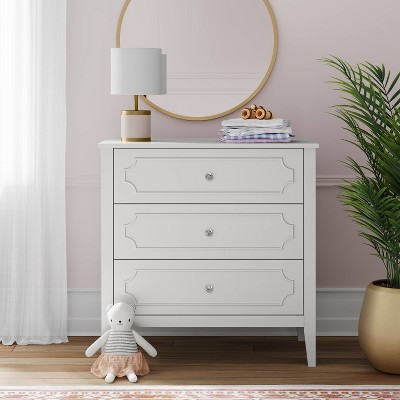DaVinci Chloe Regency 3-Drawer Dresser