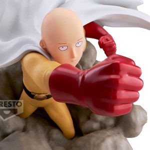 One-Punch Man Saitama Diorama Statue - 1 of 4