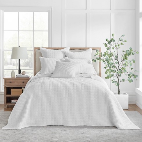 Target 2024 white coverlet