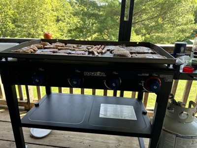 Razor Griddle Portable 4 Burner 40,000 BTU Gas Grill and Griddle Cart with  Lid, 1 Piece - Harris Teeter