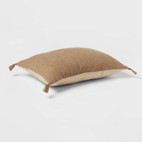 Cojín Decorativo Alargado de Tweed Tradicional Marrón Natural - Threshold™ 3