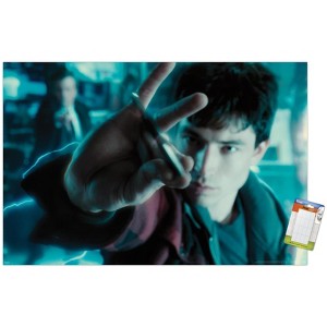Trends International DC Comics Movie - Justice League - The Flash Batarang Catch Unframed Wall Poster Prints - 1 of 4