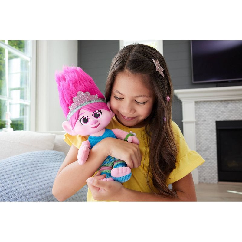 DreamWorks Trolls Band Together HAIR POPS Showtime Surprise Queen Poppy Plush with Lights, Sounds &#38; Accessories, 5 of 8