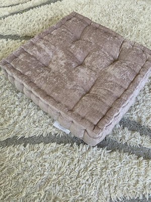 Intelligent Designs Charvi Poly Chenille Square Floor Pillow Cushion - On  Sale - Bed Bath & Beyond - 21596131