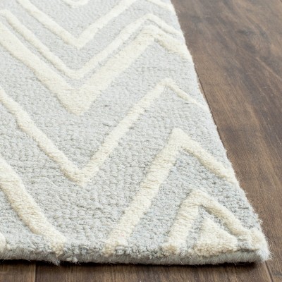 Handmade Dark Grey and Ivory Wool Tufted Rug