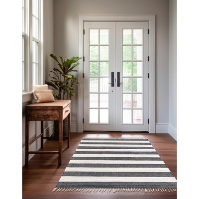 Handmade Navy Blue Braided Stripe 8' x 10' Easy-Care Rug