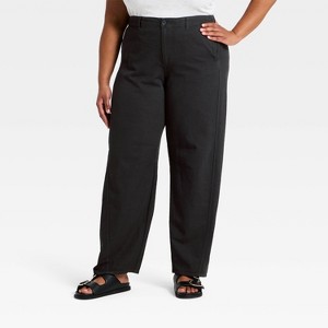 Women's Low-Rise Barrel Leg Cargo Pants - Universal Thread™ Black