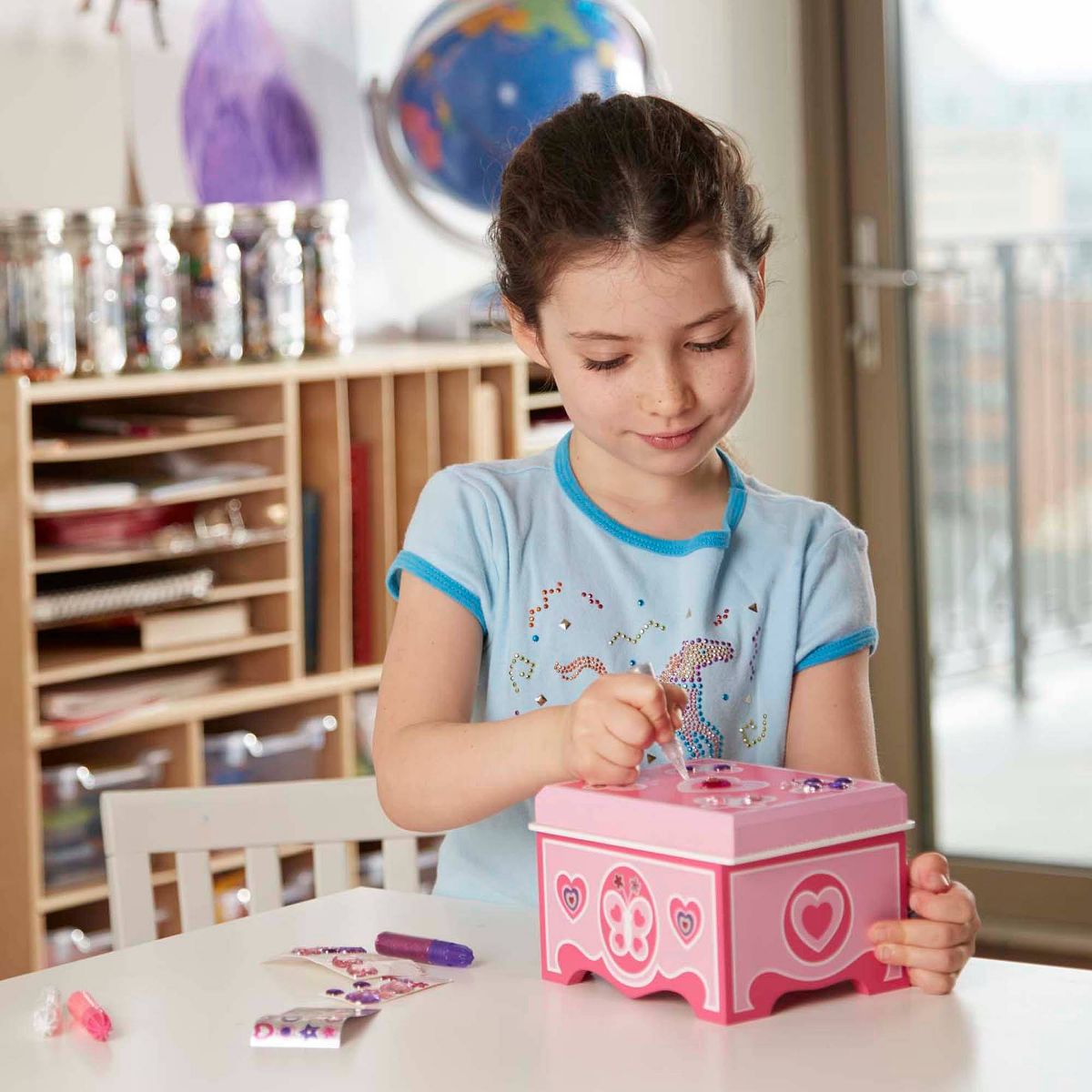 Melissa & Doug Created by Me! Jewelry Box Wooden Craft Kit - thumbnail 2