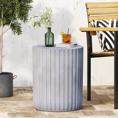 Sevobal Patio Coffee Tables, Concrete Side Table, Stripe Round Accent Table with Weather Resistant, Garden Patio Furniture, Gray Blue 15.75"*18.75"