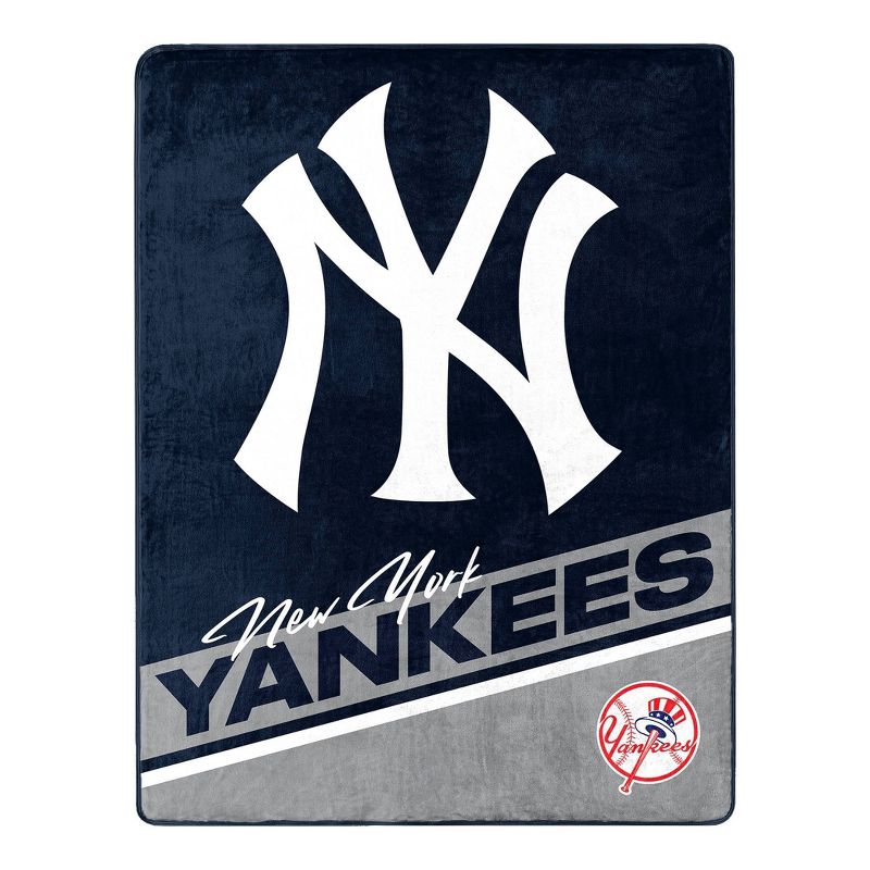 MLB New York Yankees 46&#34;x60&#34; Spirited Silk Touch Throw Blanket, 1 of 4