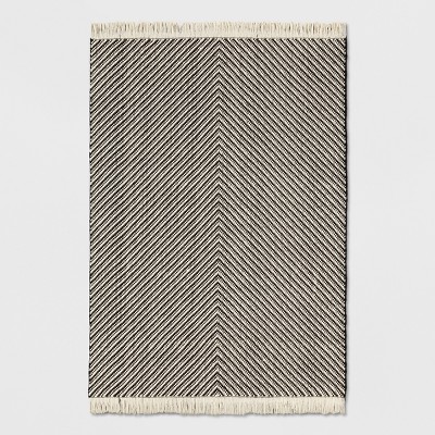 5'x7' Chevron Woven Area Rug Black/white - Project 62™ : Target