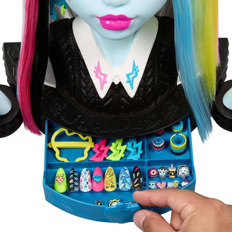 Monster High Frankie Stein Styling Head with 65+ Nail, Hair and Face Accessories, 4 of 7