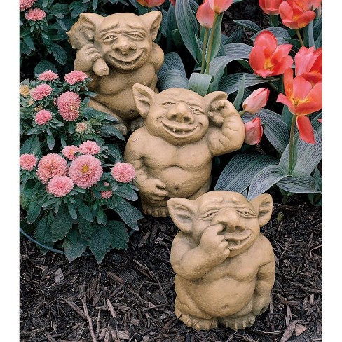 Design Toscano The Picc-a-Dilly Gargoyle Statue Set: Medium