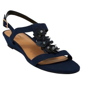 Comfortview Women's The Carina Slingback (Wide Widths Available) - 1 of 4