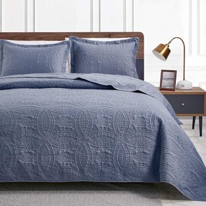 3-Piece King Blue Coin Quilt Set - All-Season Lightweight Bedspread, Soft Summer Coverlet with 2 Pillow Shams - 1 of 4