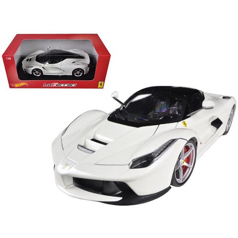 Ferrari Laferrari F70 Hybrid White 1 18 Diecast Car Model By Hotwheels