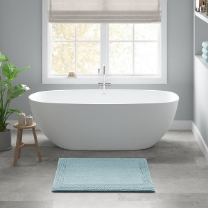 MAYEERTY Bath Rug Tufted Reversible Super Absorbent Machine Washable Bathroom Mat Perfect for Shower and Tub Use 1pcs - 1 of 4