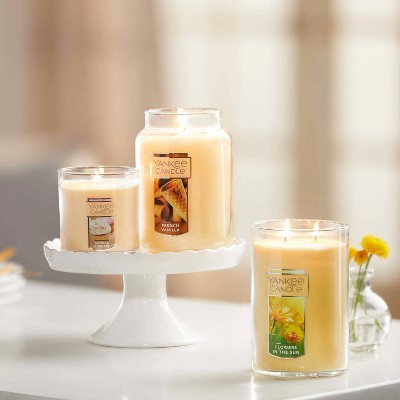 French Vanilla 22oz Glass Jar Candle