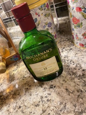 Buchanan's DeLuxe 12Yr Blended Scotch Whisky W/Shaker 750ml