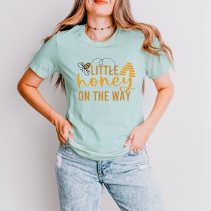 Simply Sage Market Little Honey On The Way Short Sleeve Tee - 1 of 4
